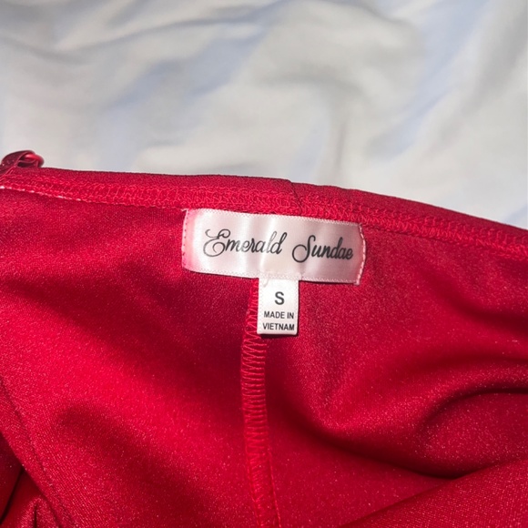 EMERALD SUNDAE Red Stretch Pleated Asymmetrical Hem Spaghetti Strap | Size: S - Picture 7 of 7